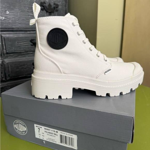Palladium Shoes - Palladium Pallabase Twill -Star White - Women’s Size 7 W